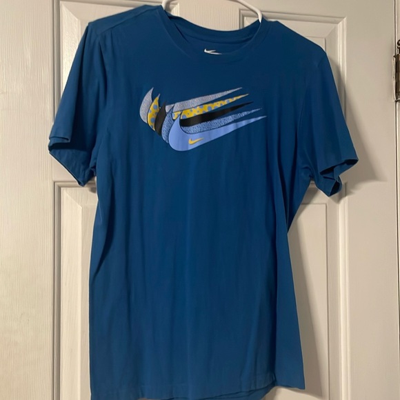 Nike tee men’s small - Picture 1 of 3